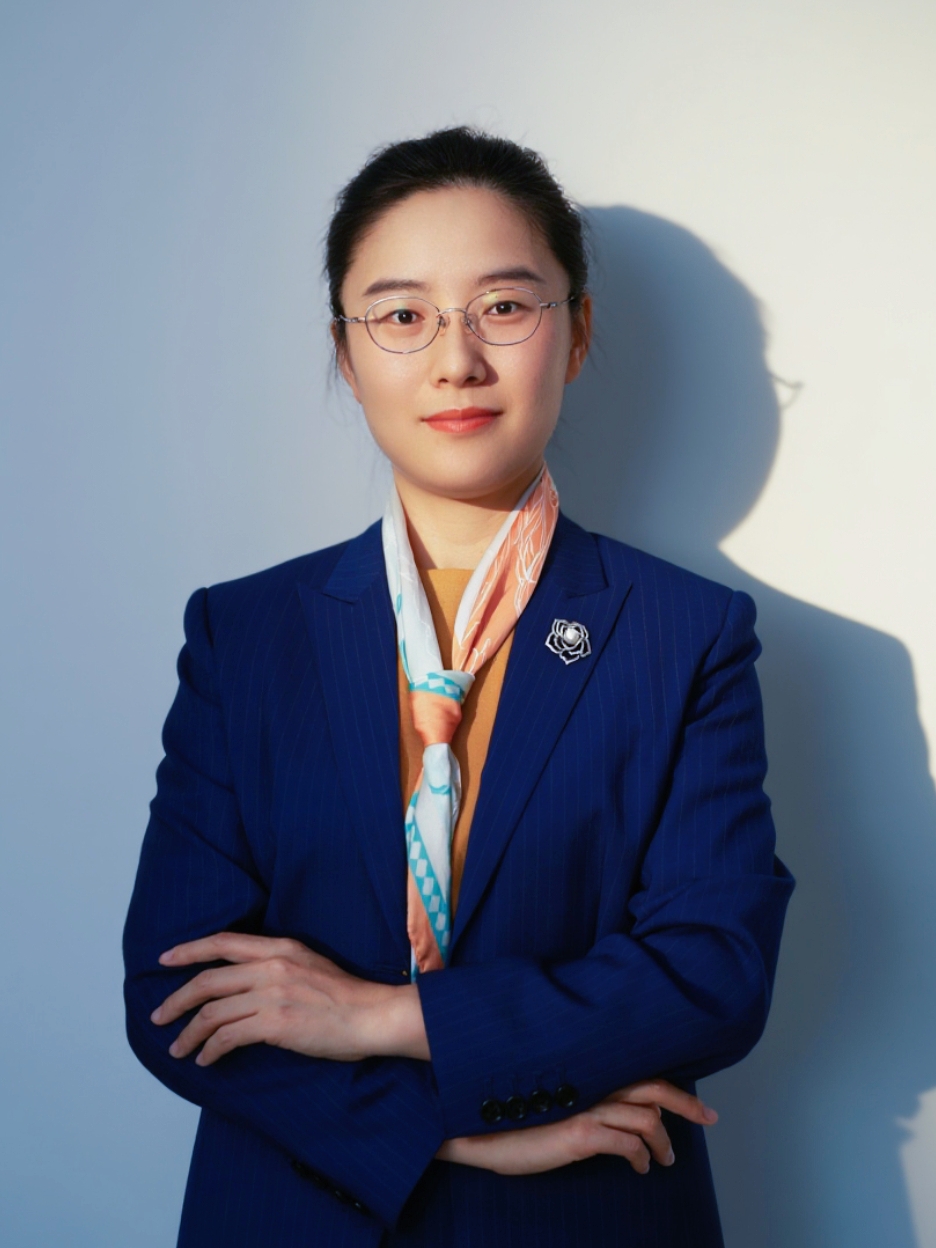 1761636052198522.jpg 谭玉珍证件照.jpg